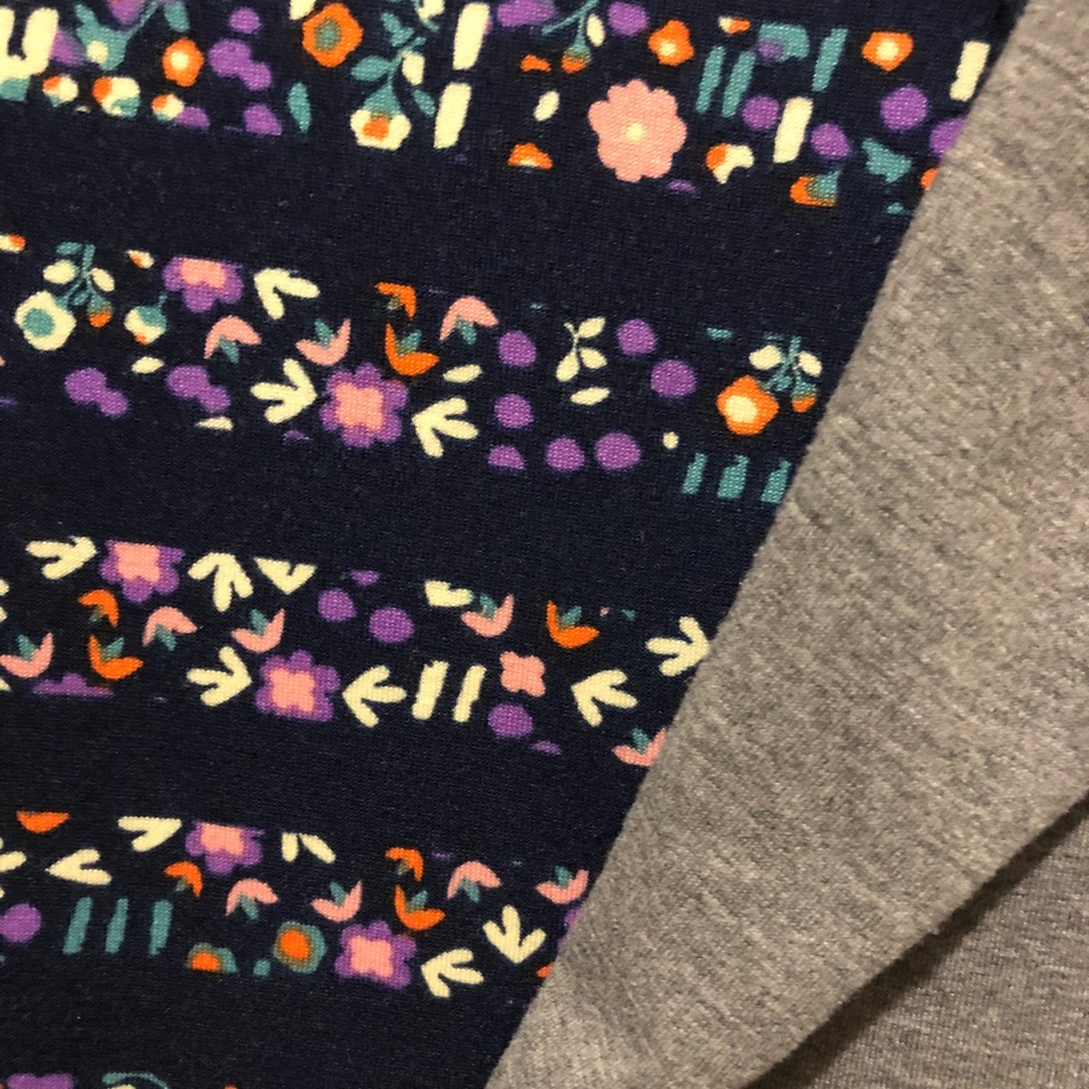 Flower Randy Tee - Picture 4 of 4